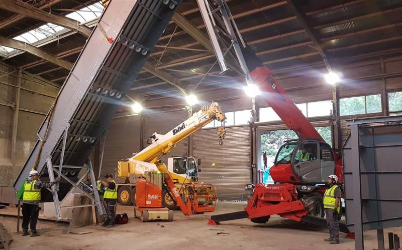 Montage d’une ligne dans un centre de tri en Rhône Alpes