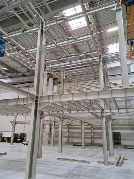 Fabrication et installation de charpente métallique industrielle région PACA