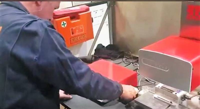 Machine de gravure pour l’activité travaux neufs charpentes industrielles